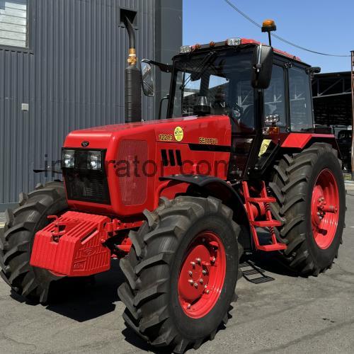 Belarus 1221.3 ficha tecnica