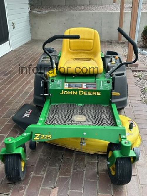 John Deere Z225 avaliação e ficha técnica