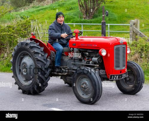 Massey Ferguson 1900 avaliação e ficha técnica