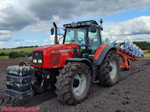 Massey Ferguson 8230 avaliação e ficha técnica